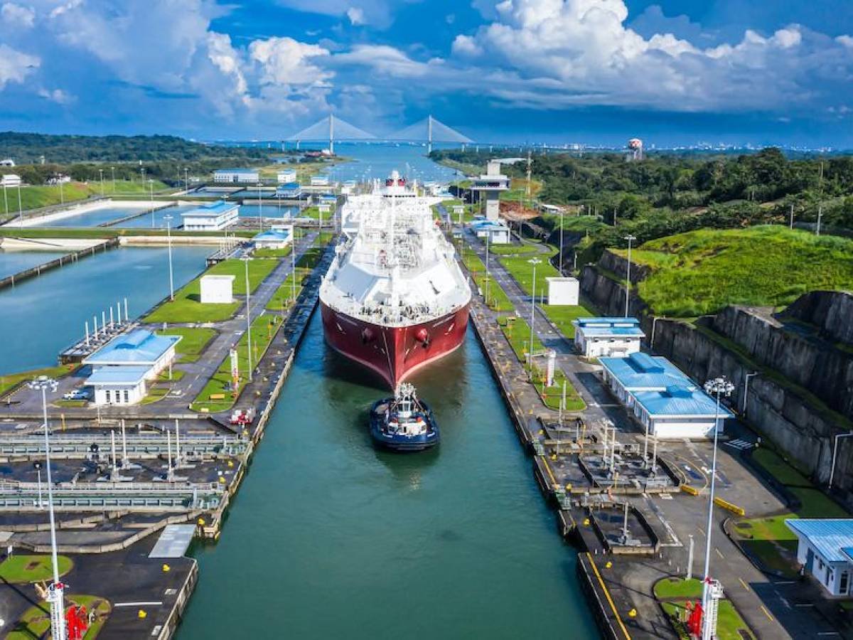  How the Panama Canal Crisis Rerouted Supply Chains Across America